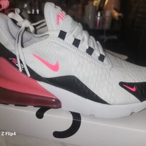 Nike Women's White and Pink Air Max Sneakers